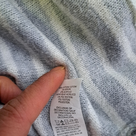 LUCKY Brand womens v neck striped sweater-layered - Picture 9 of 9